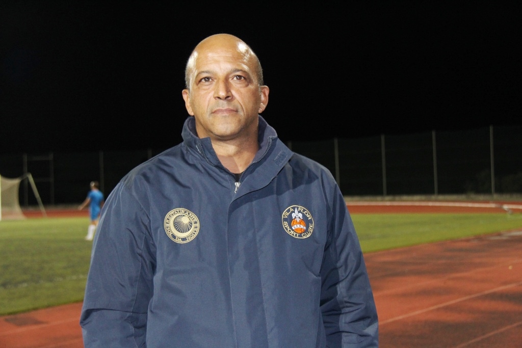 Futebol: Técnico do Vila Flor SC fala em época muito difícil mas olha com optimismo para o futuro