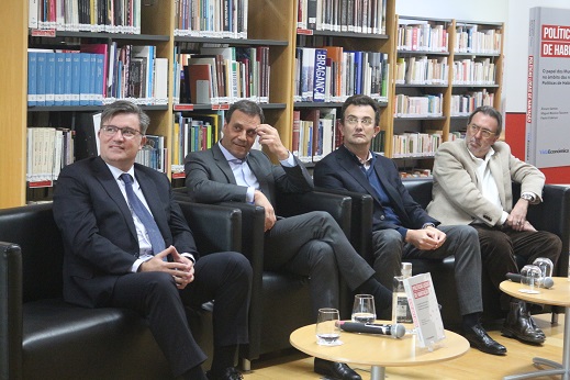 Livro “Políticas Locais de Habitação” fala do papel dos municípios na resolução do problema de falta de casas