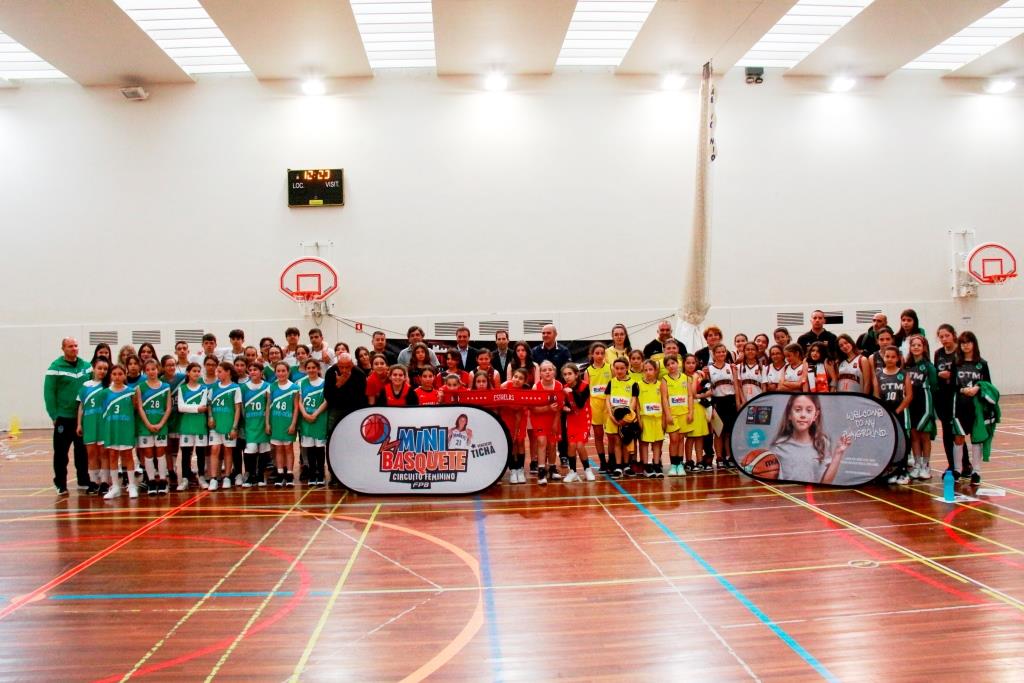 Basquetebol: Circuito Ticha Penicheiro trouxe a festa do minibasquete a Bragança