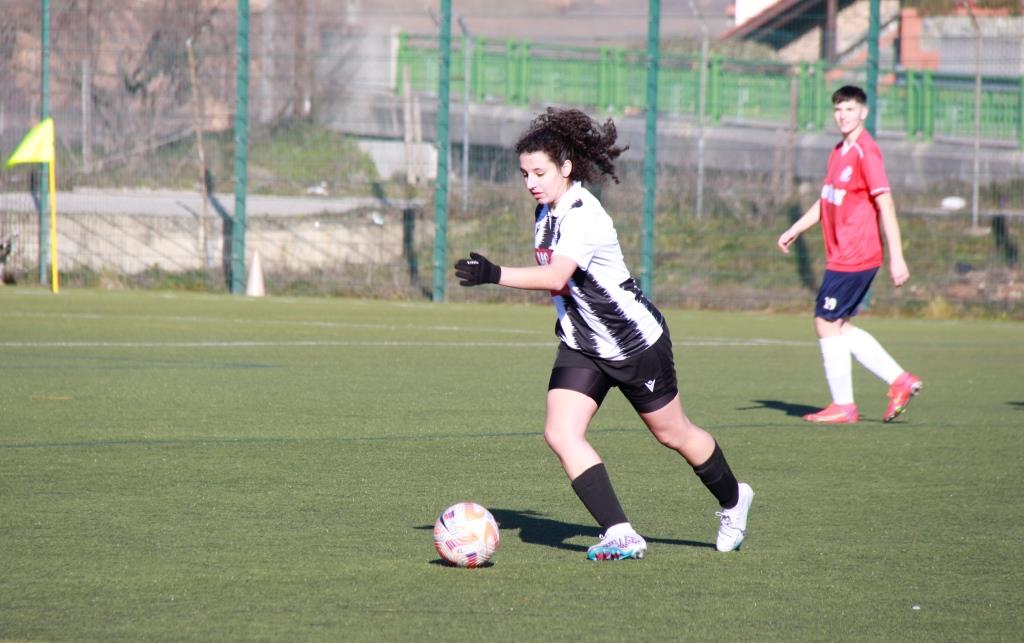 Futebol feminino: Jogadora do SC Mirandela convocada para a selecção nacional sub-18