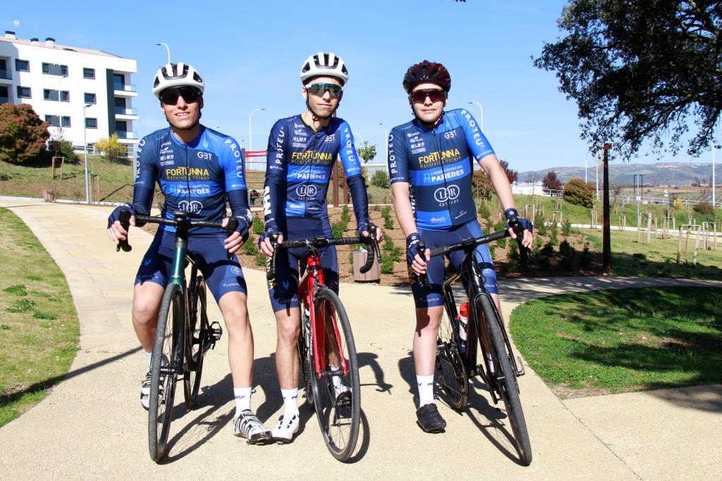 Ciclismo: Eduardo, Diogo e Martim são de Bragança e representam a Academia de Ciclismo de Paredes
