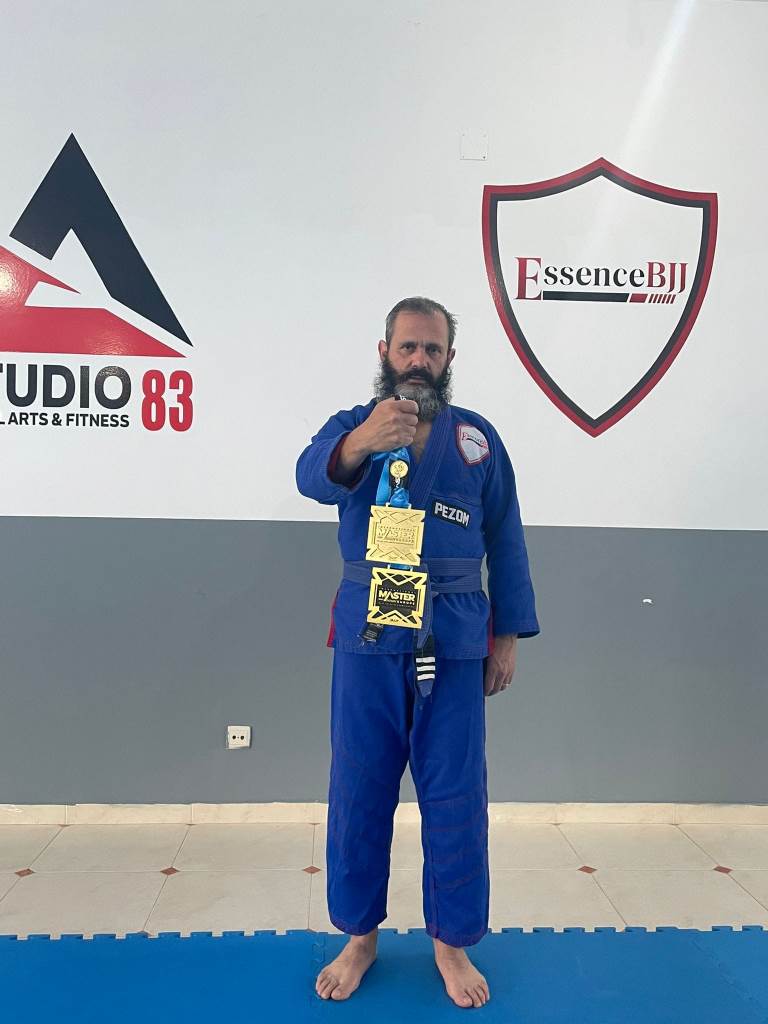 Jiu-Jitsu: Atleta brigantino conquista título europeu em masters e lamenta falta de apoios