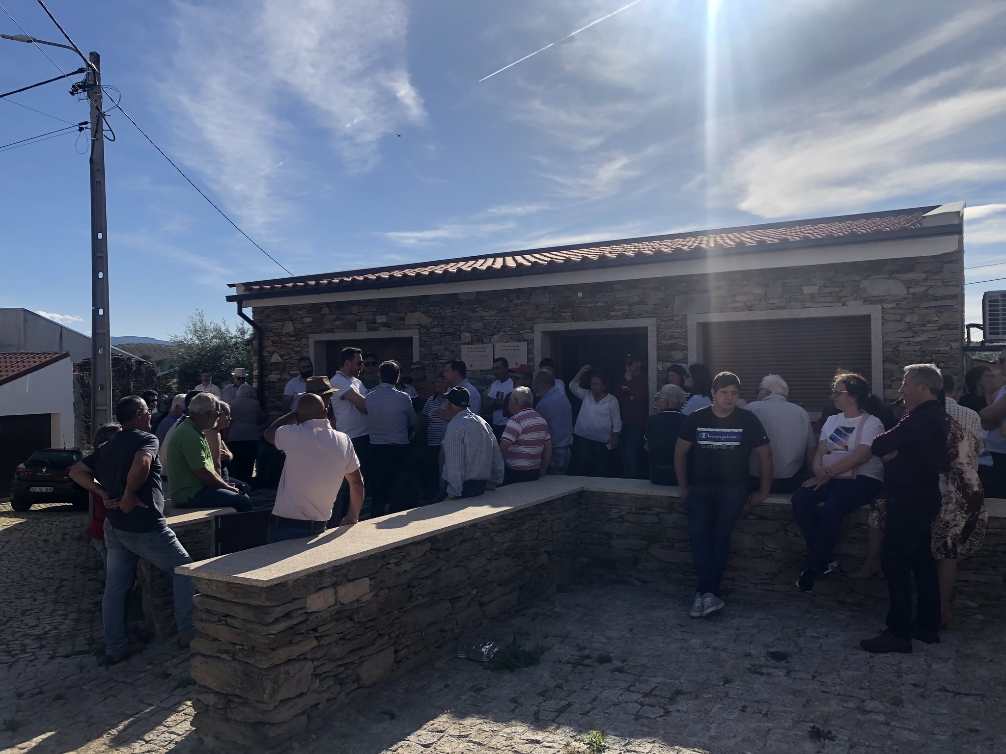 Habitantes de Vale de Juncal fartos de falhas no abastecimento de água à aldeia