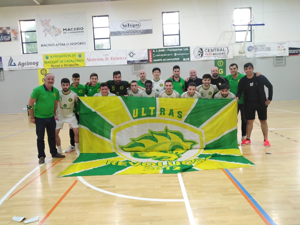 Futsal: Macedense vence e iguala líder
