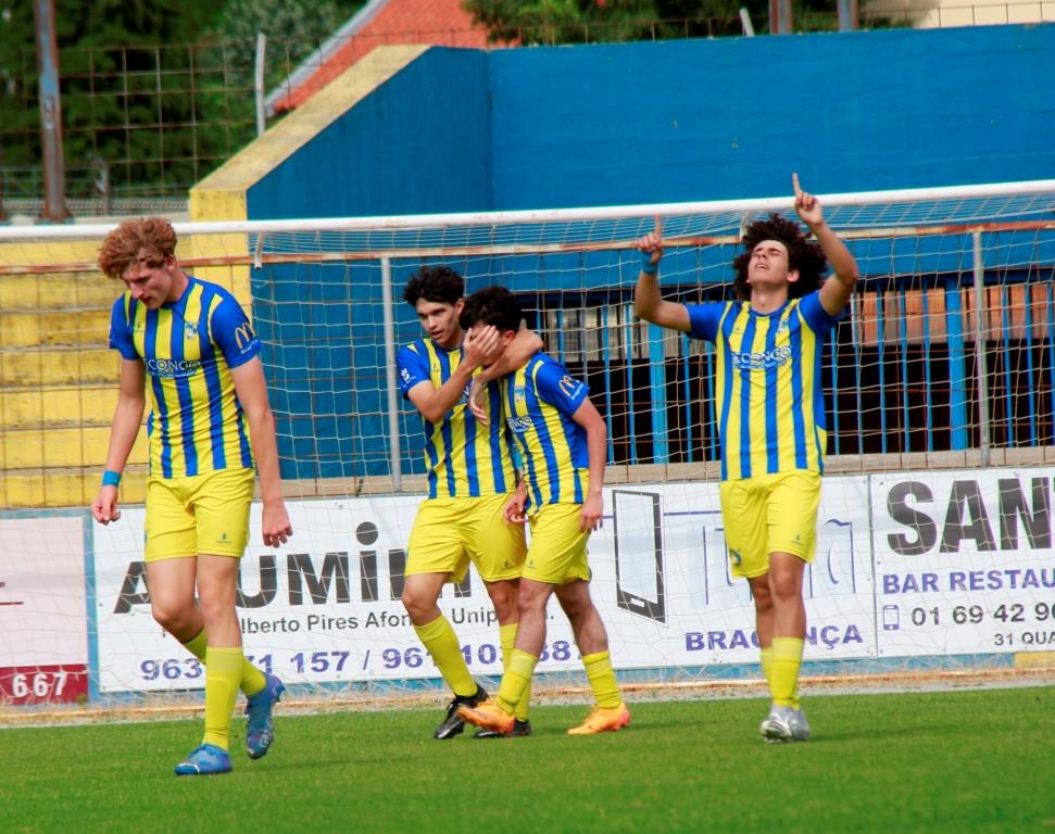 Futebol: Bragança soma empate caseiro e adia festa do título