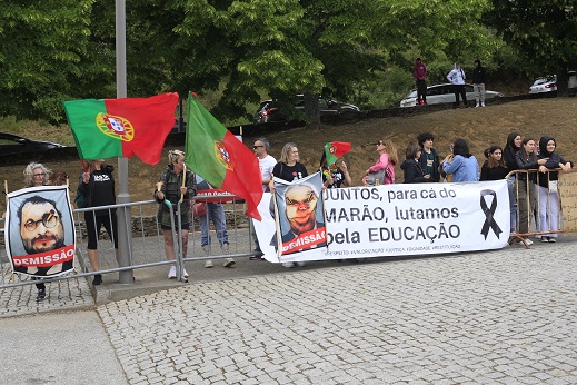 Professores protestaram em Vinhais mas ministro da Educação ignorou