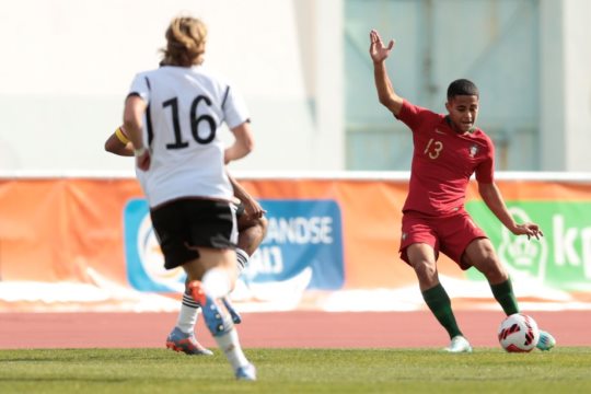 Futebol: Torneio de Desenvolvimento da UEFA sub-16 começa amanhã em Bragança e Mirandela
