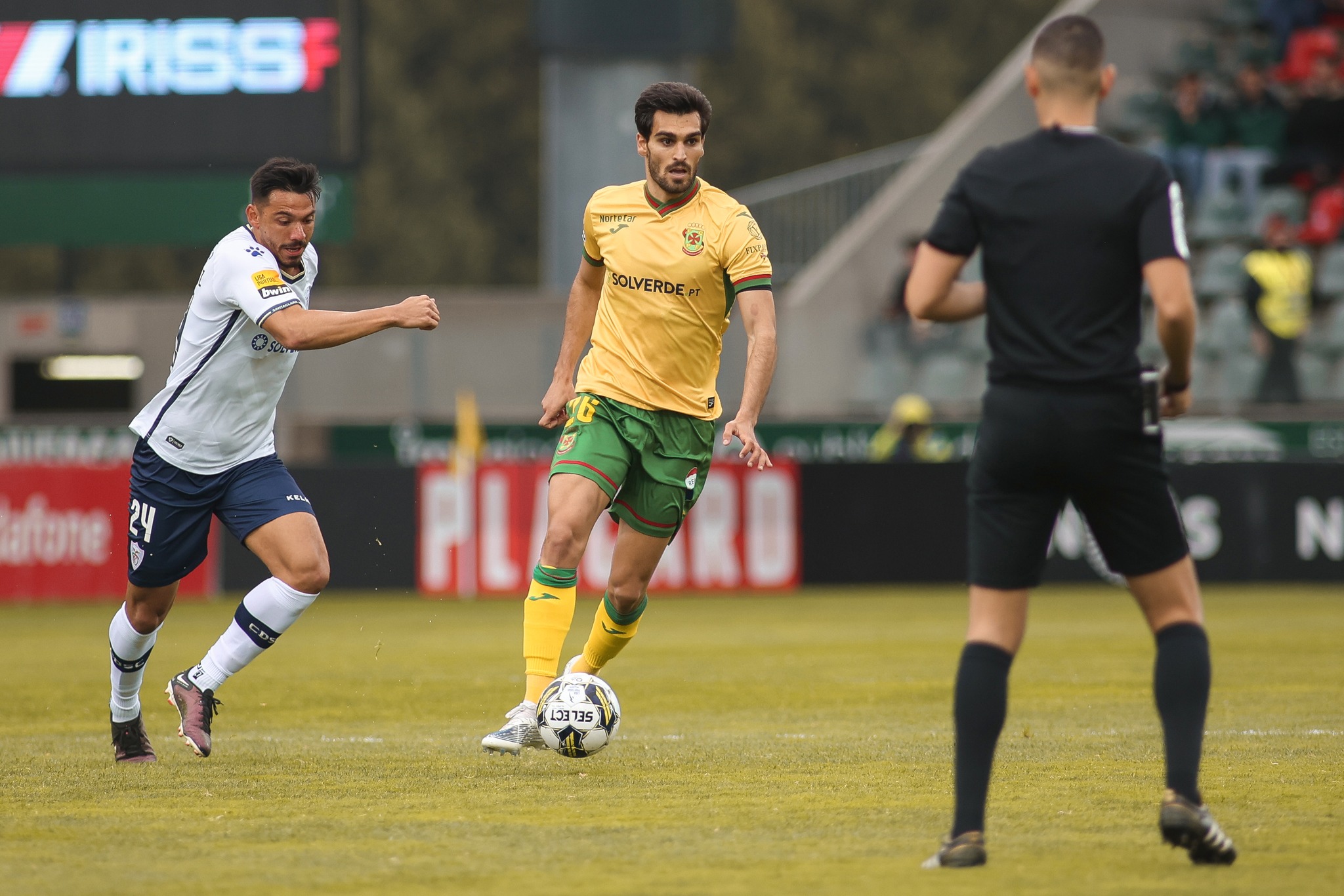 Futebol: Rui Pires rescinde com o Paços de Ferreira e segue para Singapura