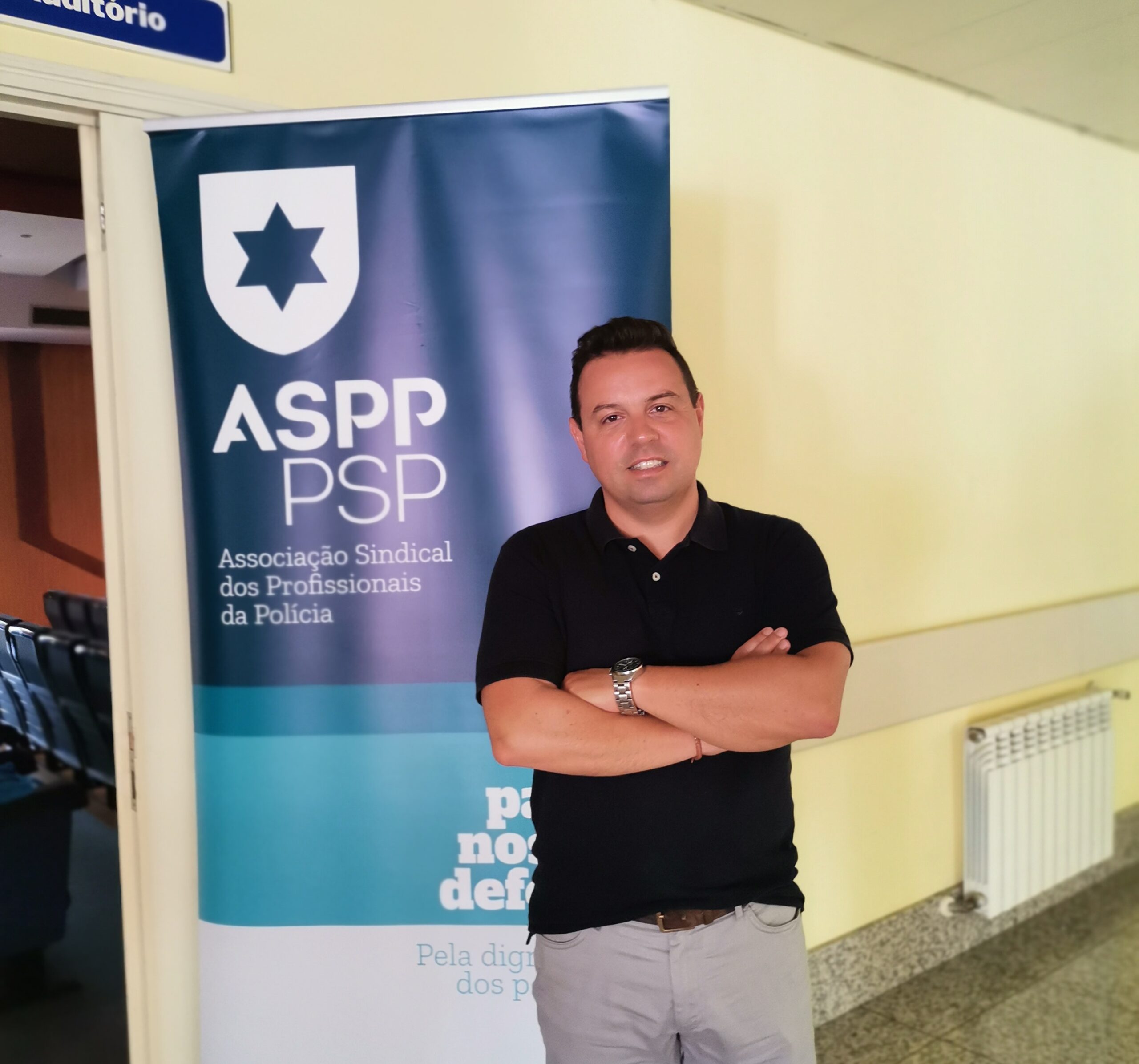 40% do efectivo do Comando Distrital da PSP com mais de 50 anos: sindicato visitou instalações