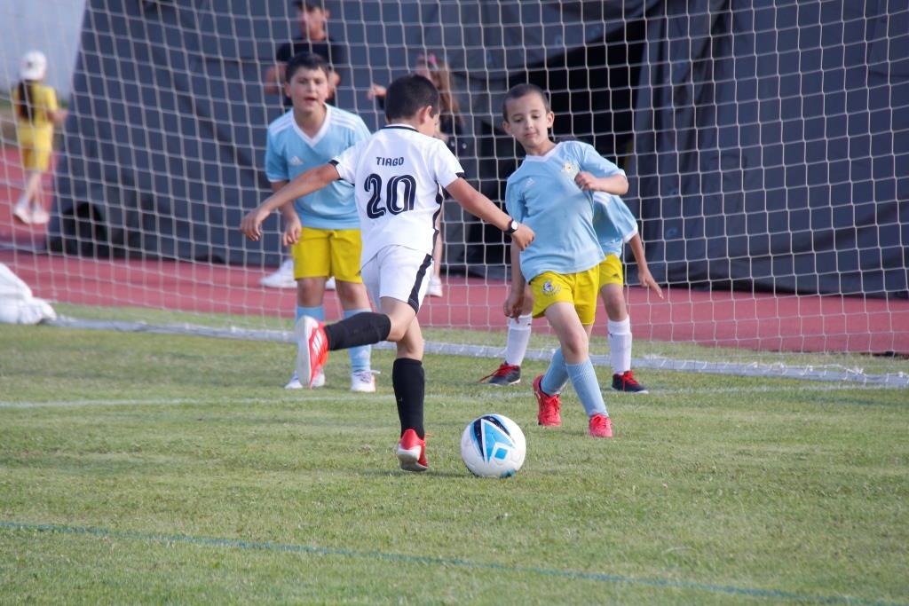 Futebol: Torneio Crescer Jogando começa amanhã com número recorde de participantes