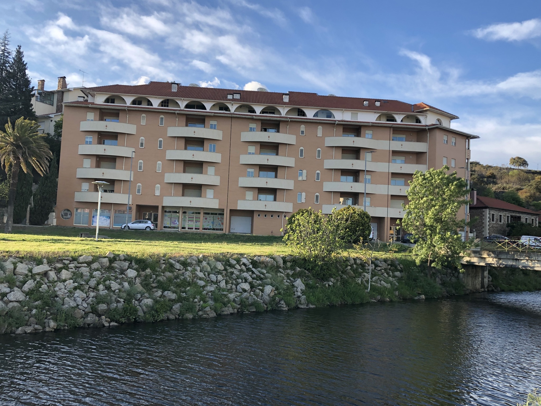 Prédio com 23 apartamentos em Mirandela já não vai ser demolido