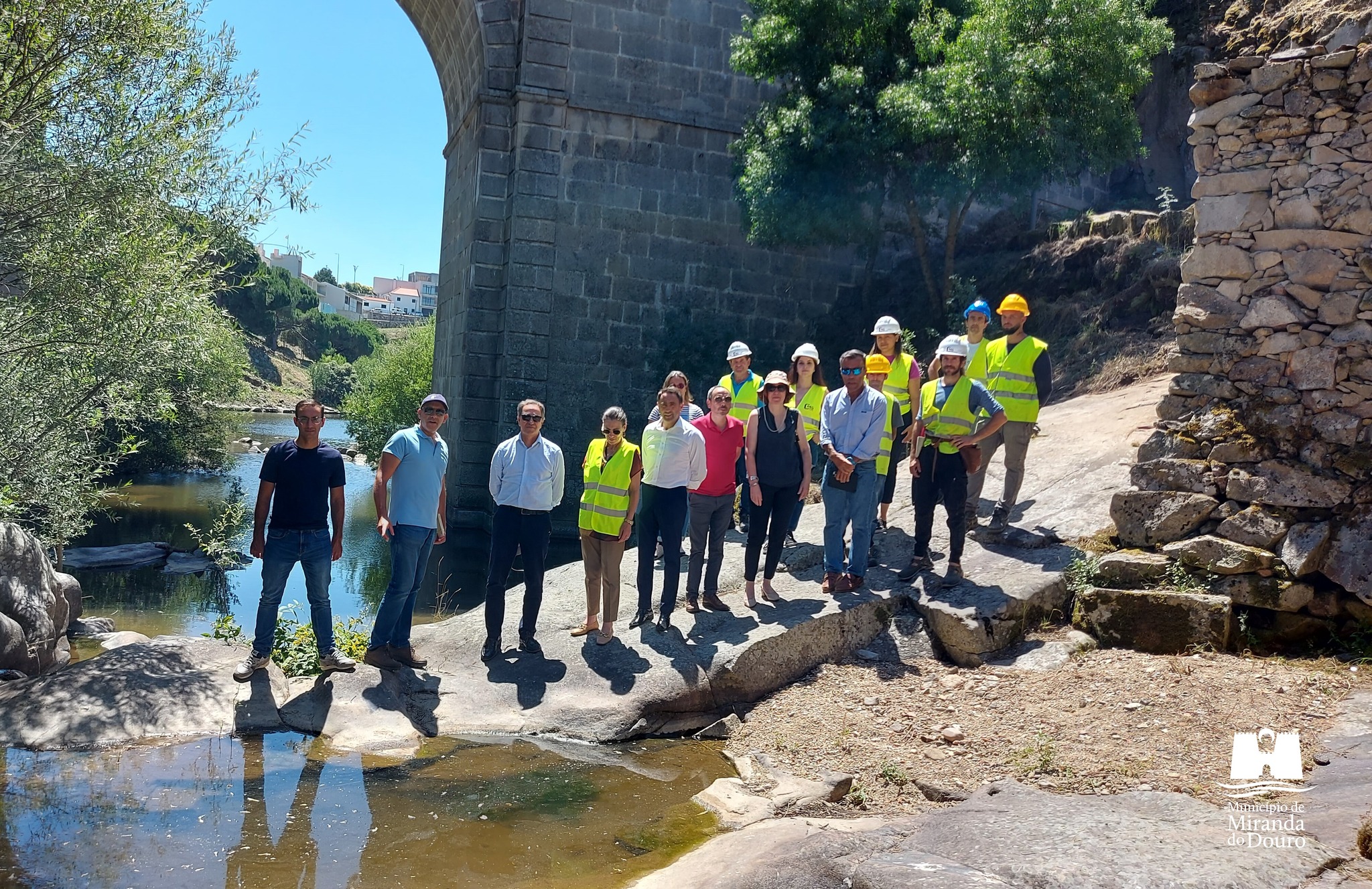 Rio Fresno em Miranda do Douro está a ser intervencionado