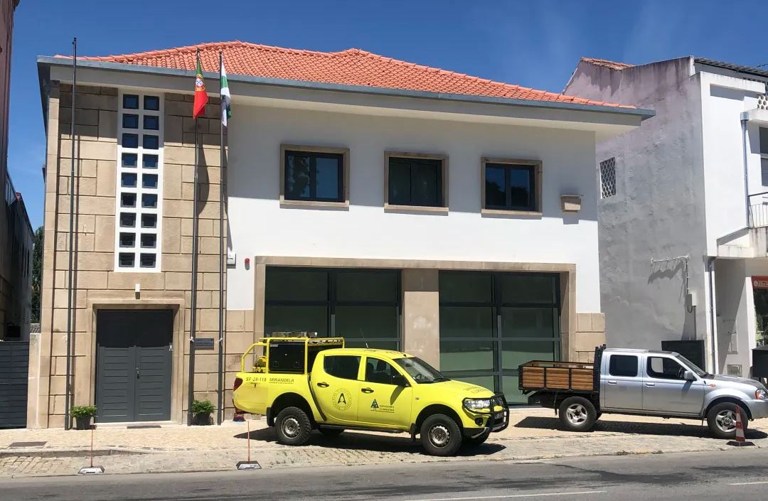 Antigo quartel de bombeiros de Mirandela reconvertido em centro de proteção civil