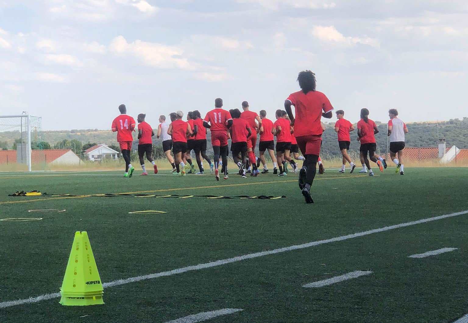 Futebol: Técnico do Mirandês antevê um campeonato distrital muito competitivo