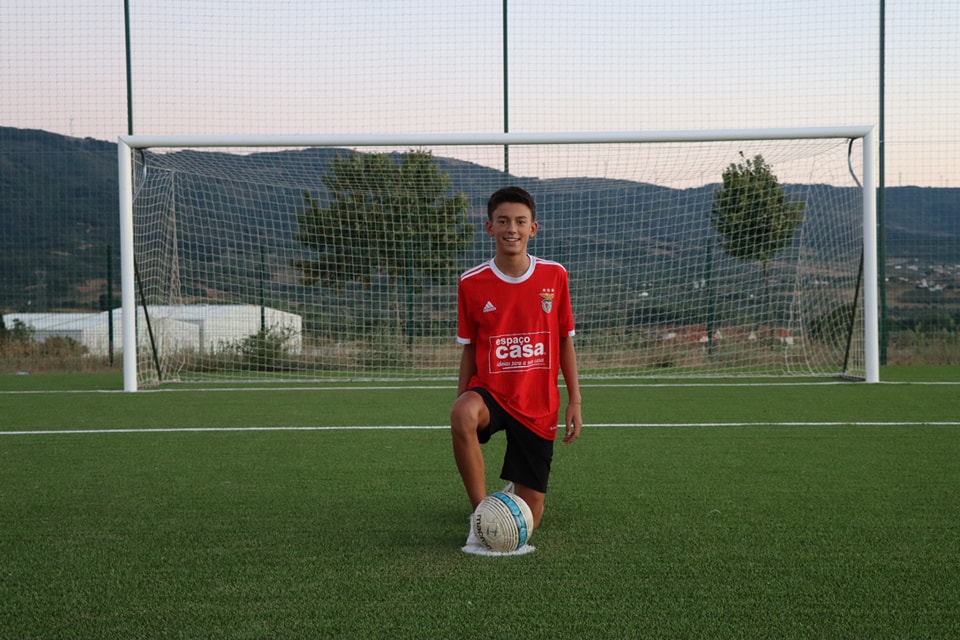 Futebol: Jovem de Macedo de Cavaleiros vai jogar no Benfica