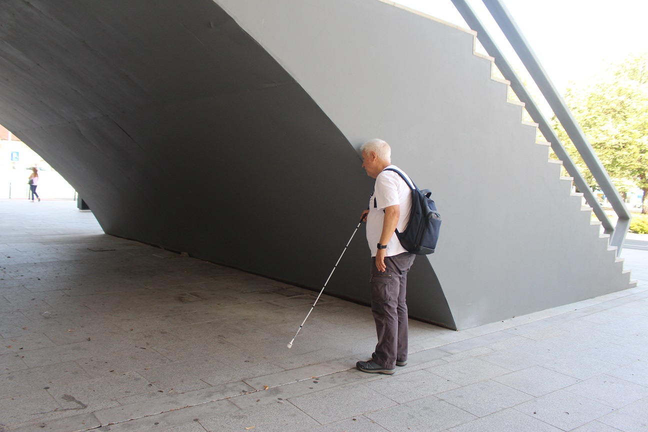 Barreiras, obstáculos e precipícios de Bragança dificultam a vida aos cegos