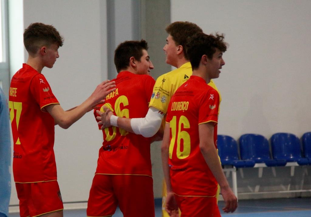 Futsal: Revalidação do título de iniciados e juvenis é a aposta da Escola Arnaldo Pereira