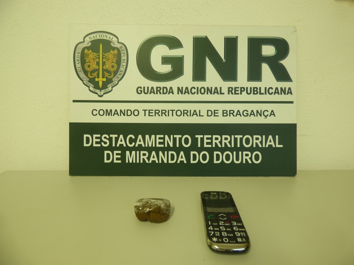 Homem detido por tráfico de droga numa operação de fiscalização da GNR na fronteira de Miranda do Douro