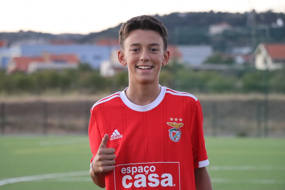 Jovem jogador de Macedo de Cavaleiros ruma ao Benfica