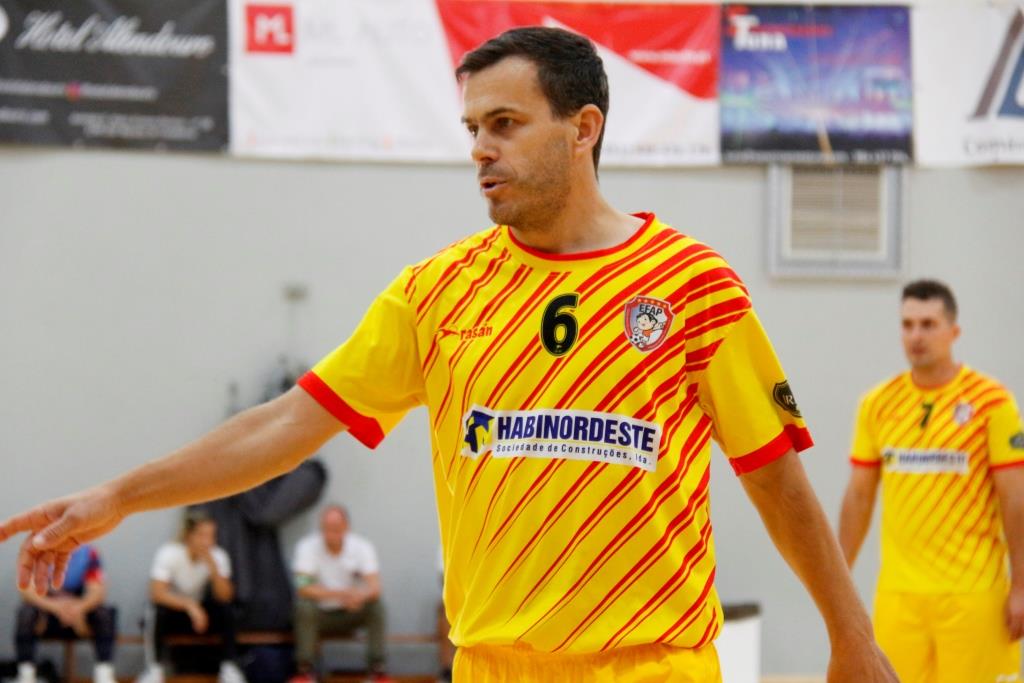 Futsal: Arnaldo Pereira estreou-se em jogos oficiais com a camisola da escola à qual dá nome