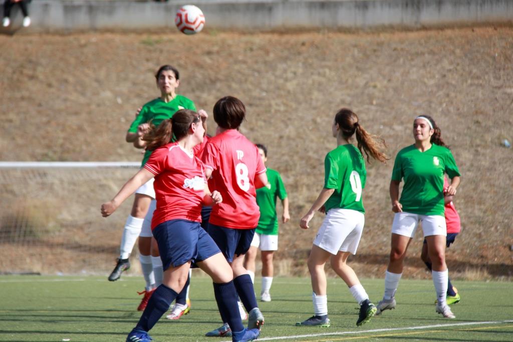Futebol feminino: AD Paredes inicia Nacional da III Divisão em casa
