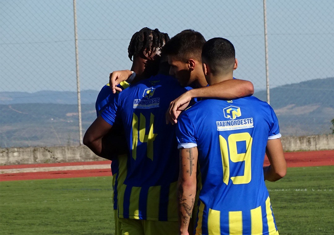 GDB: Hidélvis e André Reis nas opções para o jogo com o Rebordelo