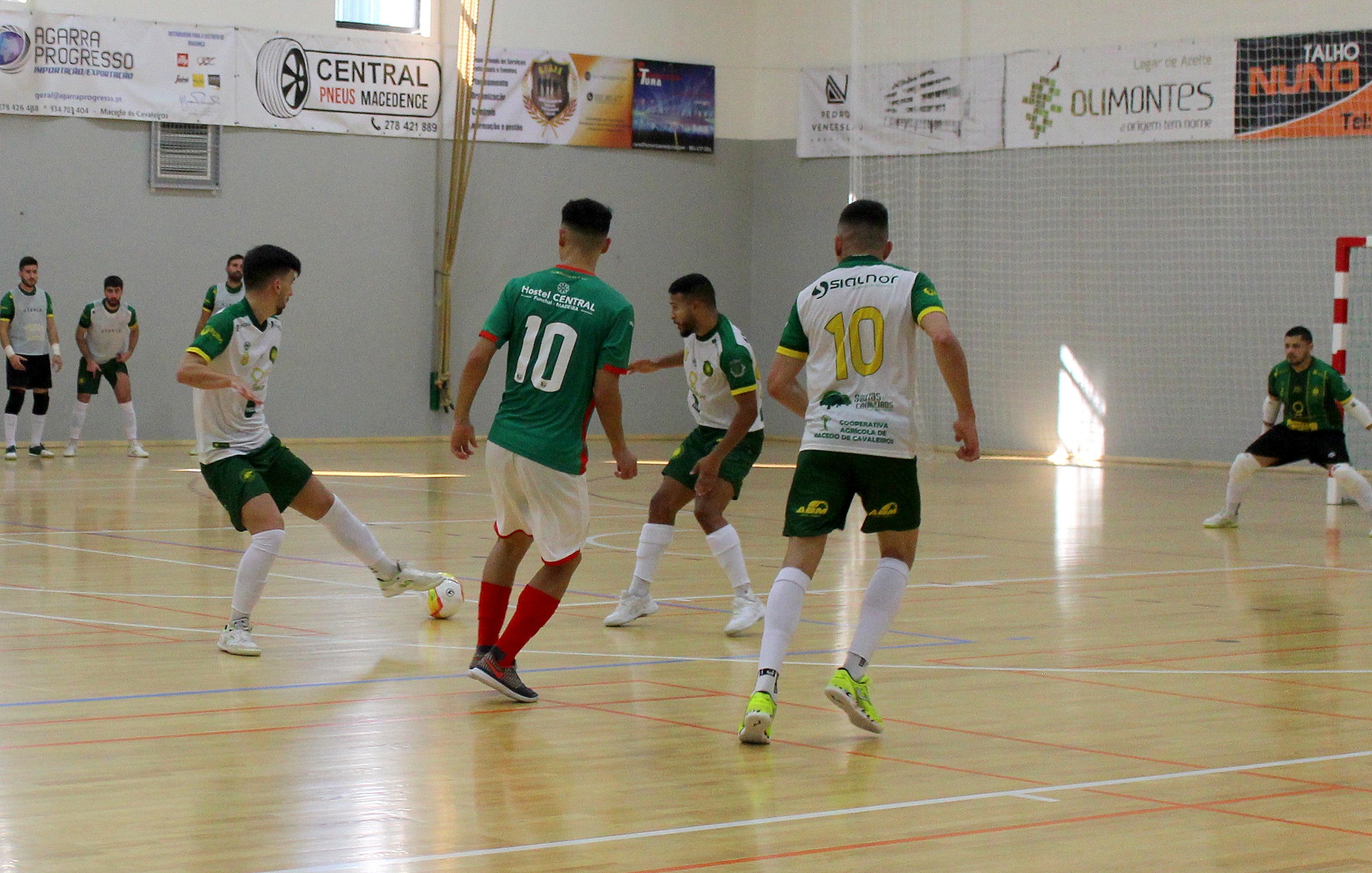 Macedense sofre derrota caseira frente ao Marítimo