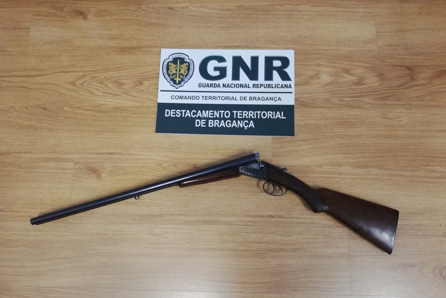 GNR aprende arma a idoso de Bragança em processo de violência doméstica