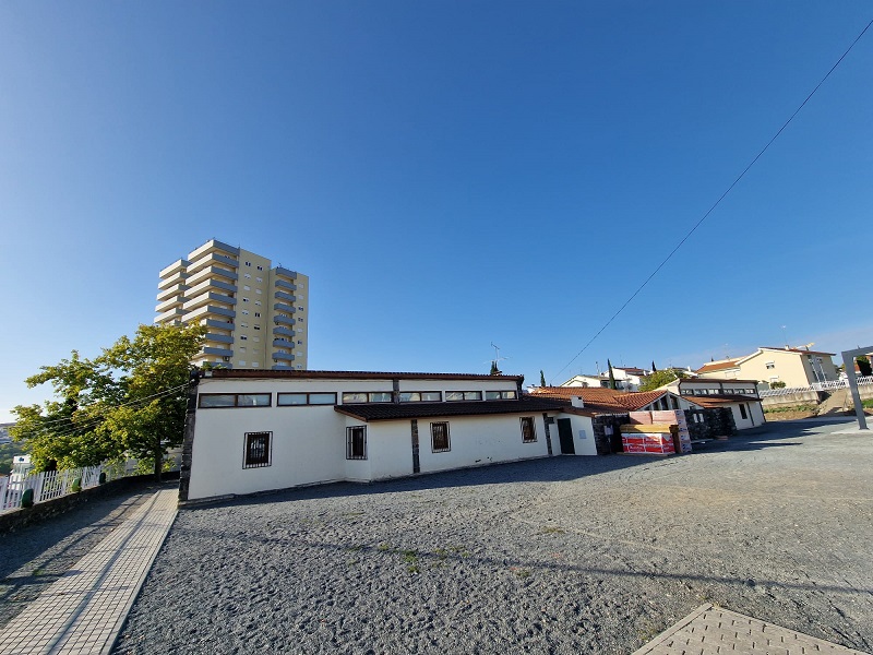 Escola das Beatas em Bragança em obras para melhorar condições de cobertura