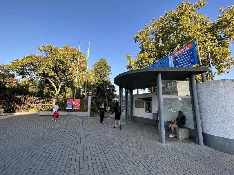 Greve dos assistentes operacionais fecha uma escola em Bragança