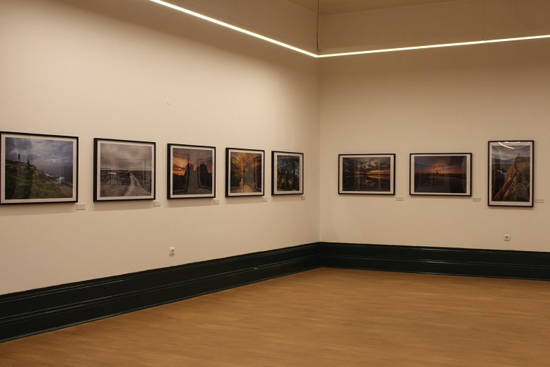 Centro de Fotografia Georges Dussaud recebe exposição sobre “Fator Humano”