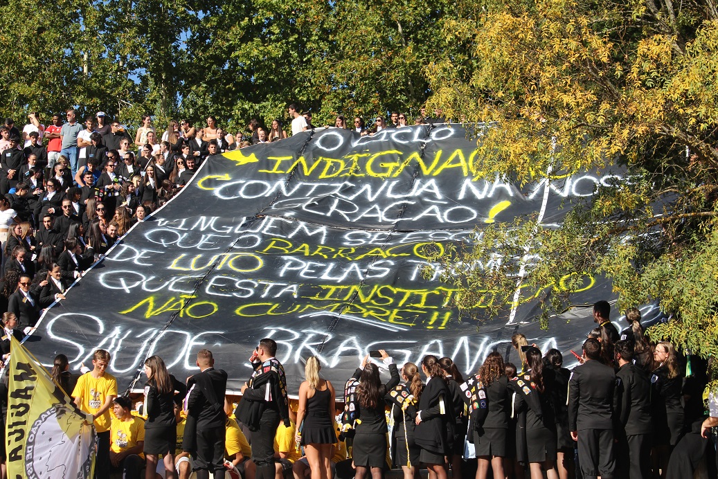 Alunos da Escola de Saúde do IPB descontentes com a falta de condições de infra-estruturas