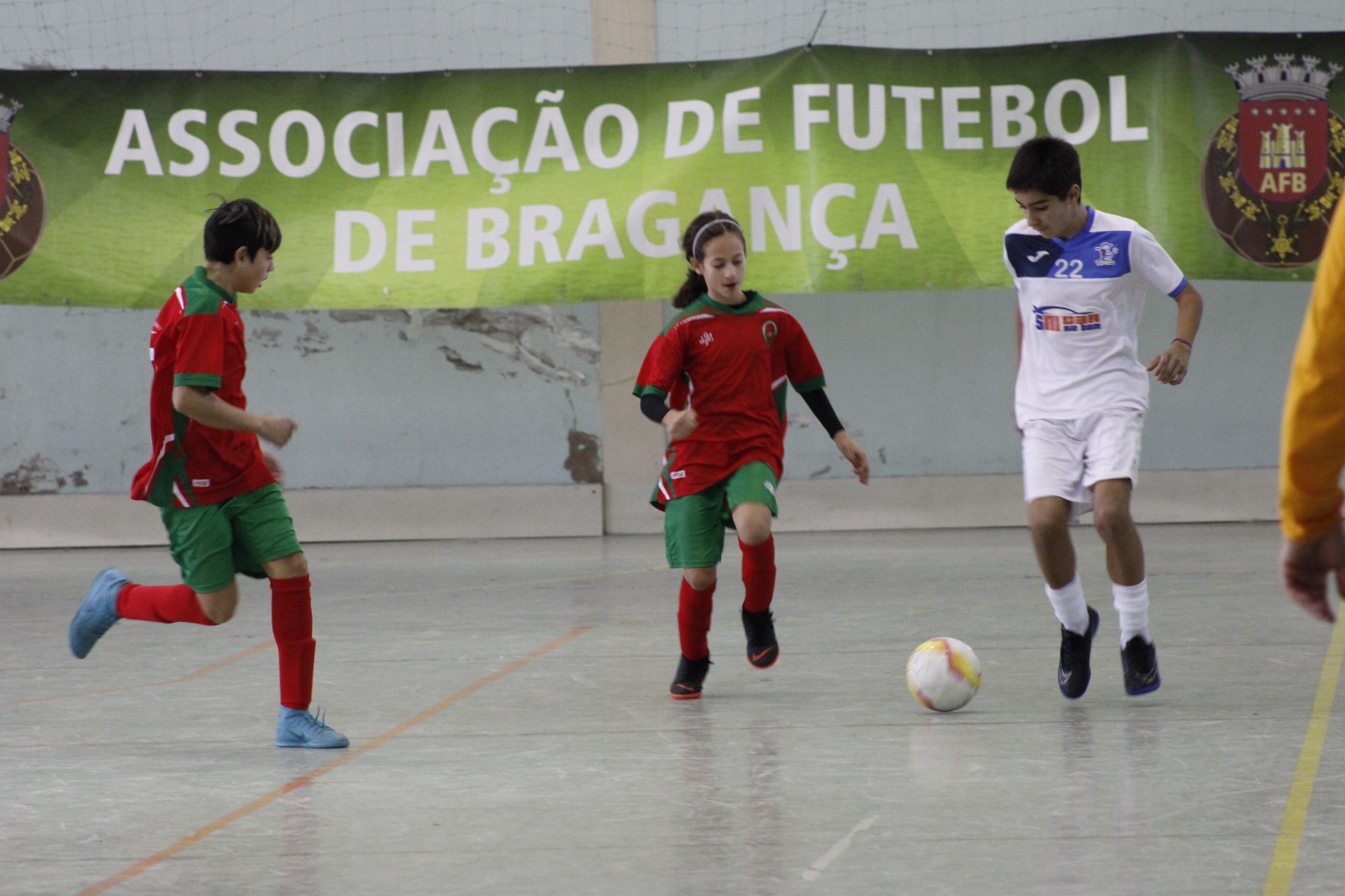 Participaram cerca de 250 crianças no 1º Encontro Distrital de Futsal de Infantis