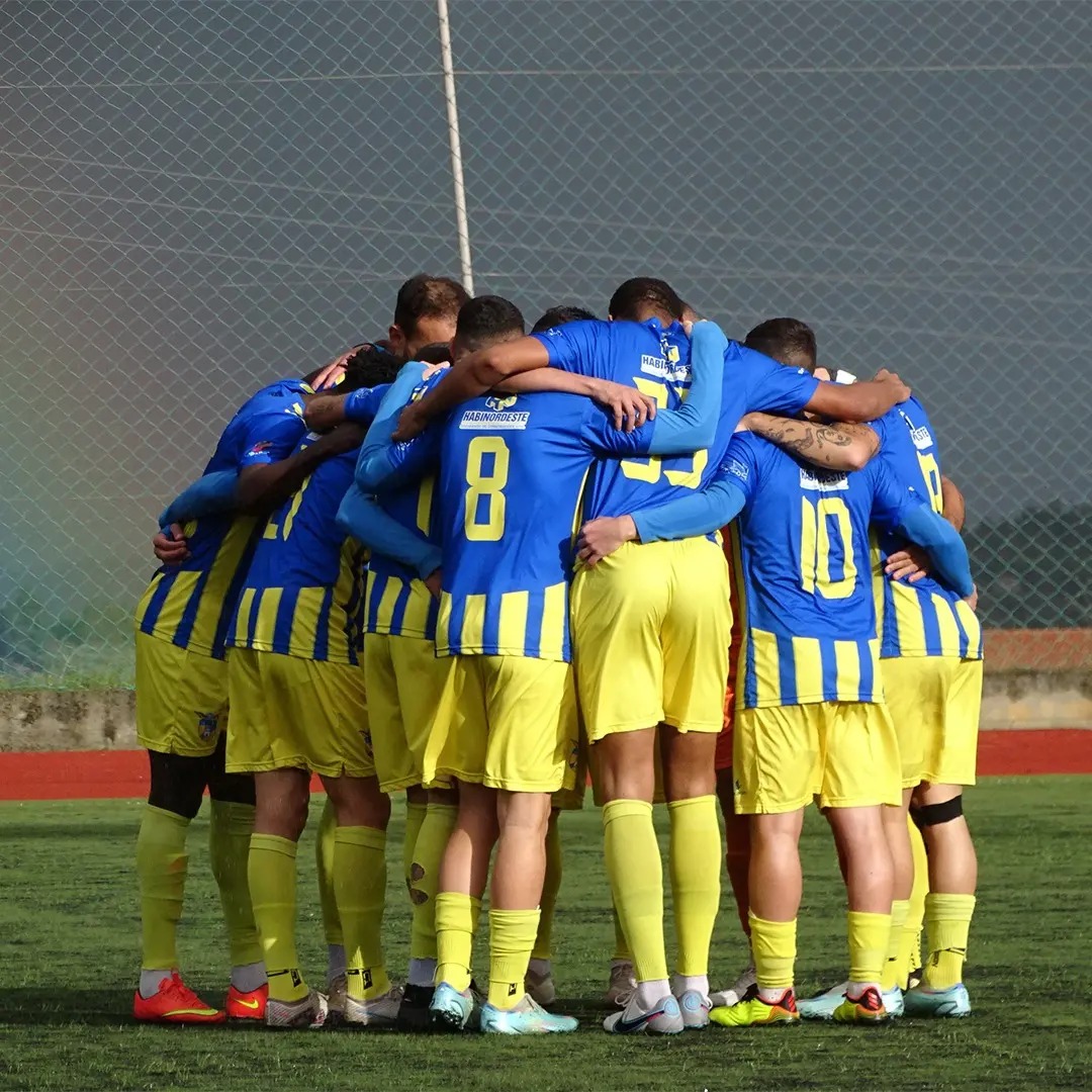 Futebol: Grupo Desportivo de Bragança goleia Carção e reforça liderança