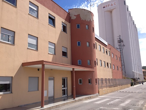 Cáritas tem recebido cada vez mais pedidos de ajuda de famílias com emprego e não conseguem pagar despesas