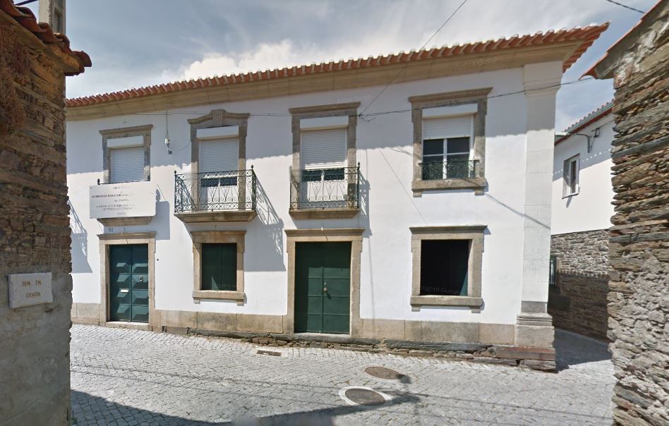 Bombeiros de Freixo prolongam venda de rifas para sortear casa senhorial em Ligares