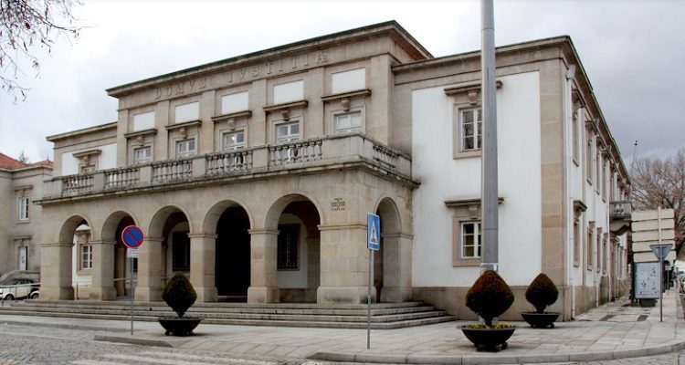 Idoso de Mirandela acusado de abusar da neta começou a ser julgado em Bragança