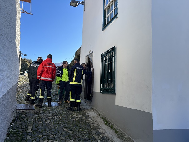 Idosa encontrada morta em casa na cidadela de Bragança