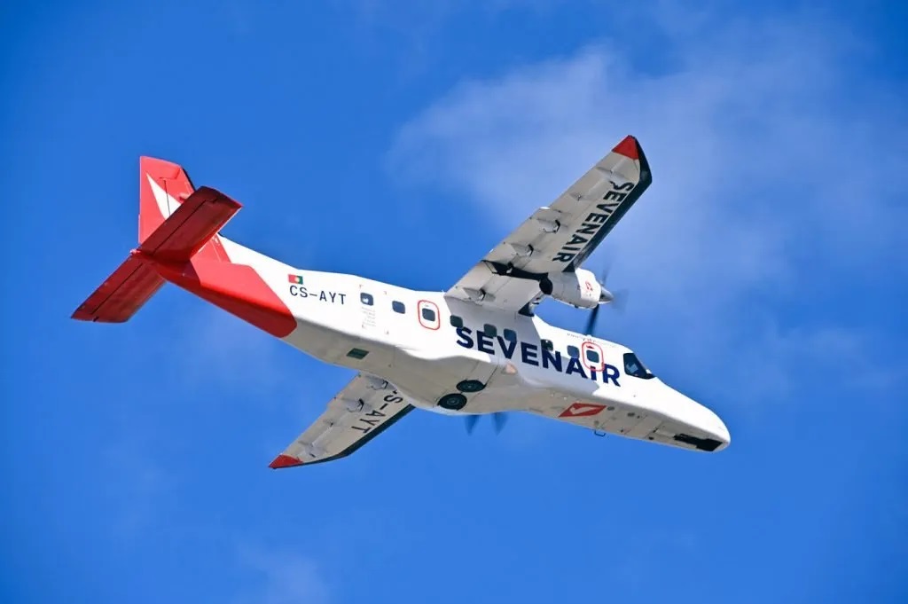 Presidente da Câmara de Vila Real assegura que carreira aérea se vai manter mas Sevenair afirma que concurso não foi aberto