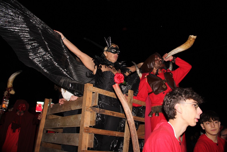 Mil Diabos juntou milhares de pessoas em Vinhais com aluguer de fatos a ultrapassar o ano anterior