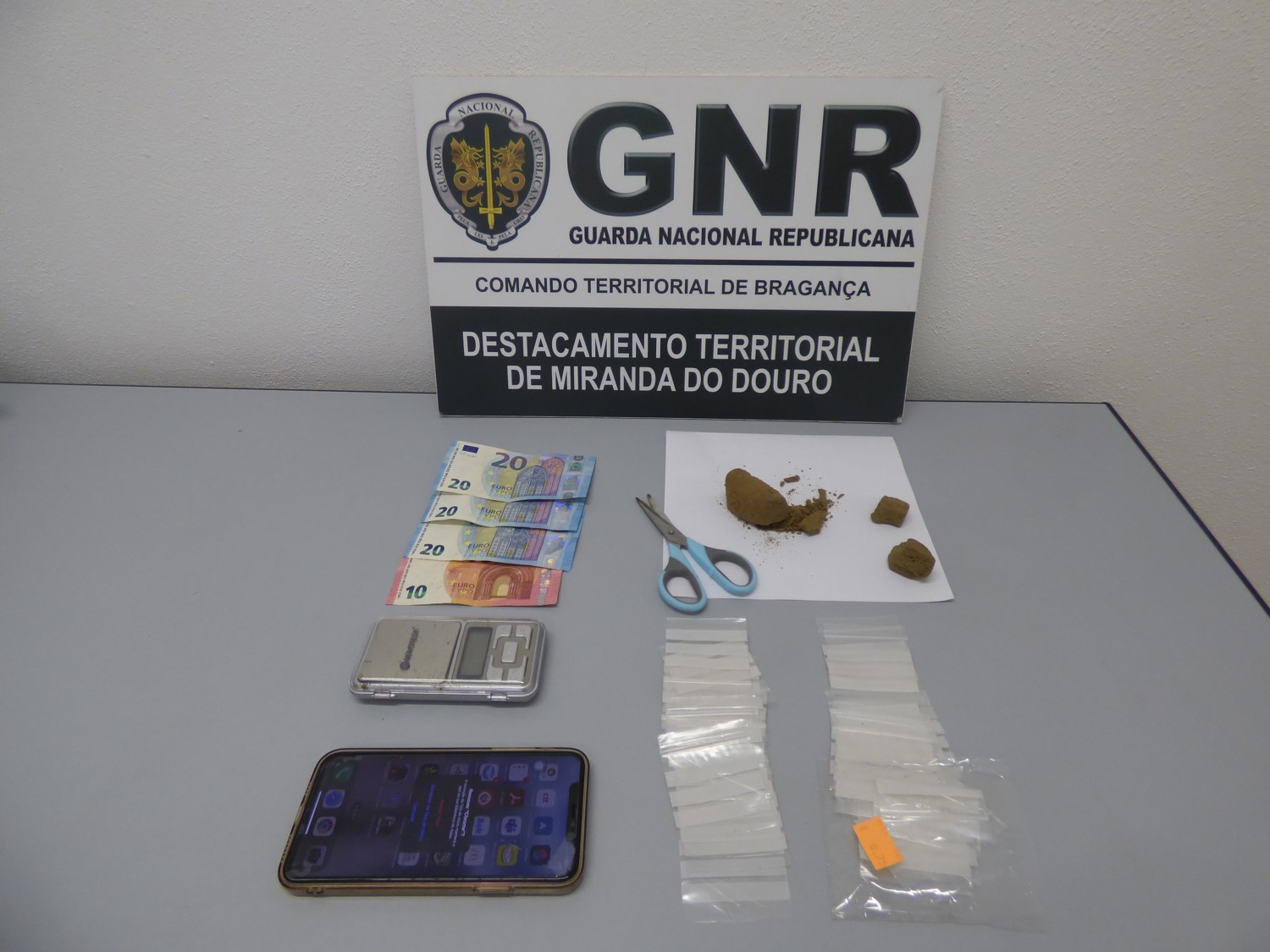 Jovem detido por tráfico de droga em Miranda do Douro