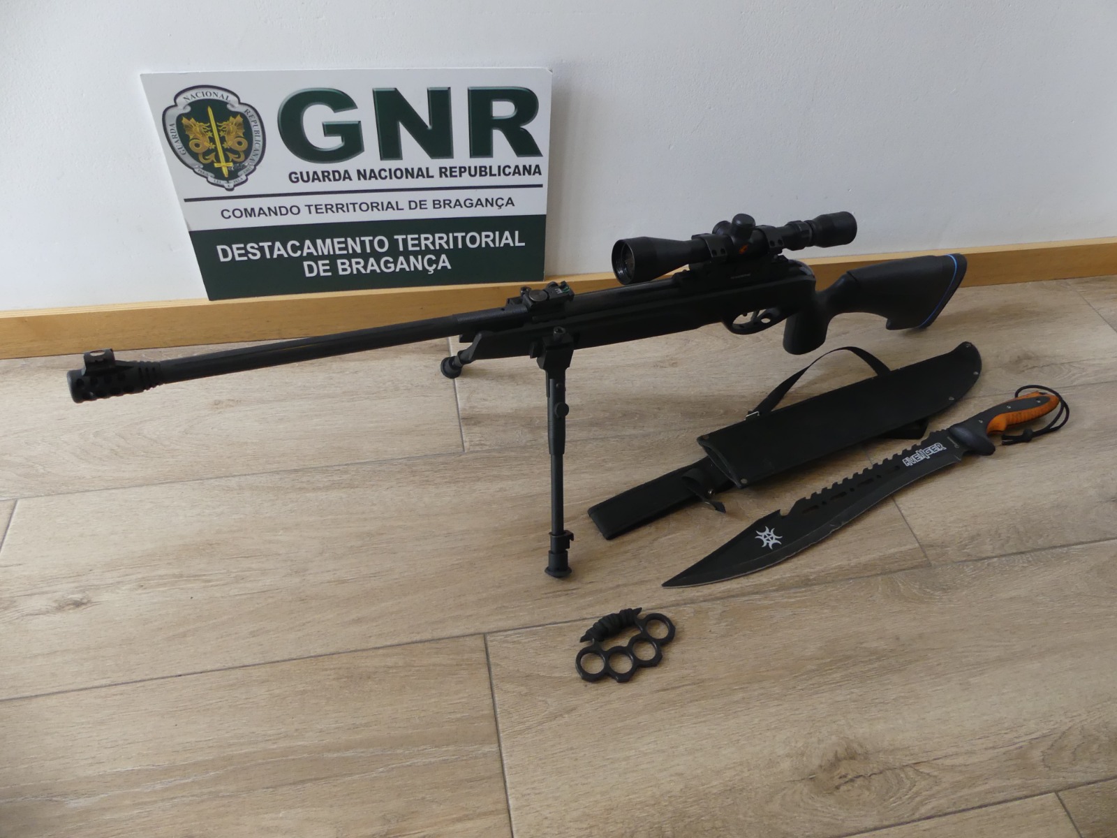 GNR deteve jovem por posse de armas proibidas em Bragança