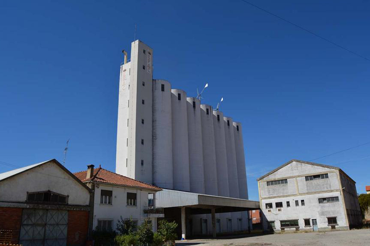 Município de Bragança executa apenas 66% do orçamento devido a atraso da obra do Museu da Língua