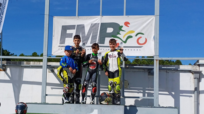 Motociclismo: Jovens pilotos do distrito de Bragança alcançam pódios no Kartódromo Internacional de Braga