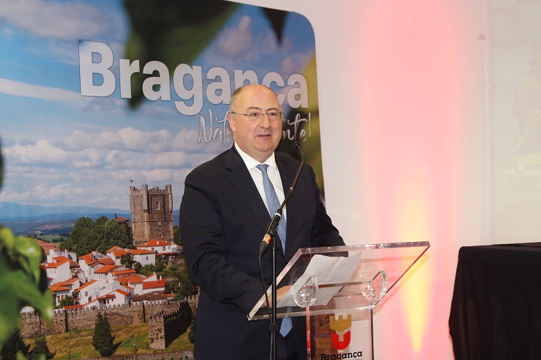 Ministro de Agricultura quer menos burocracia e melhores rendimentos para os agricultores