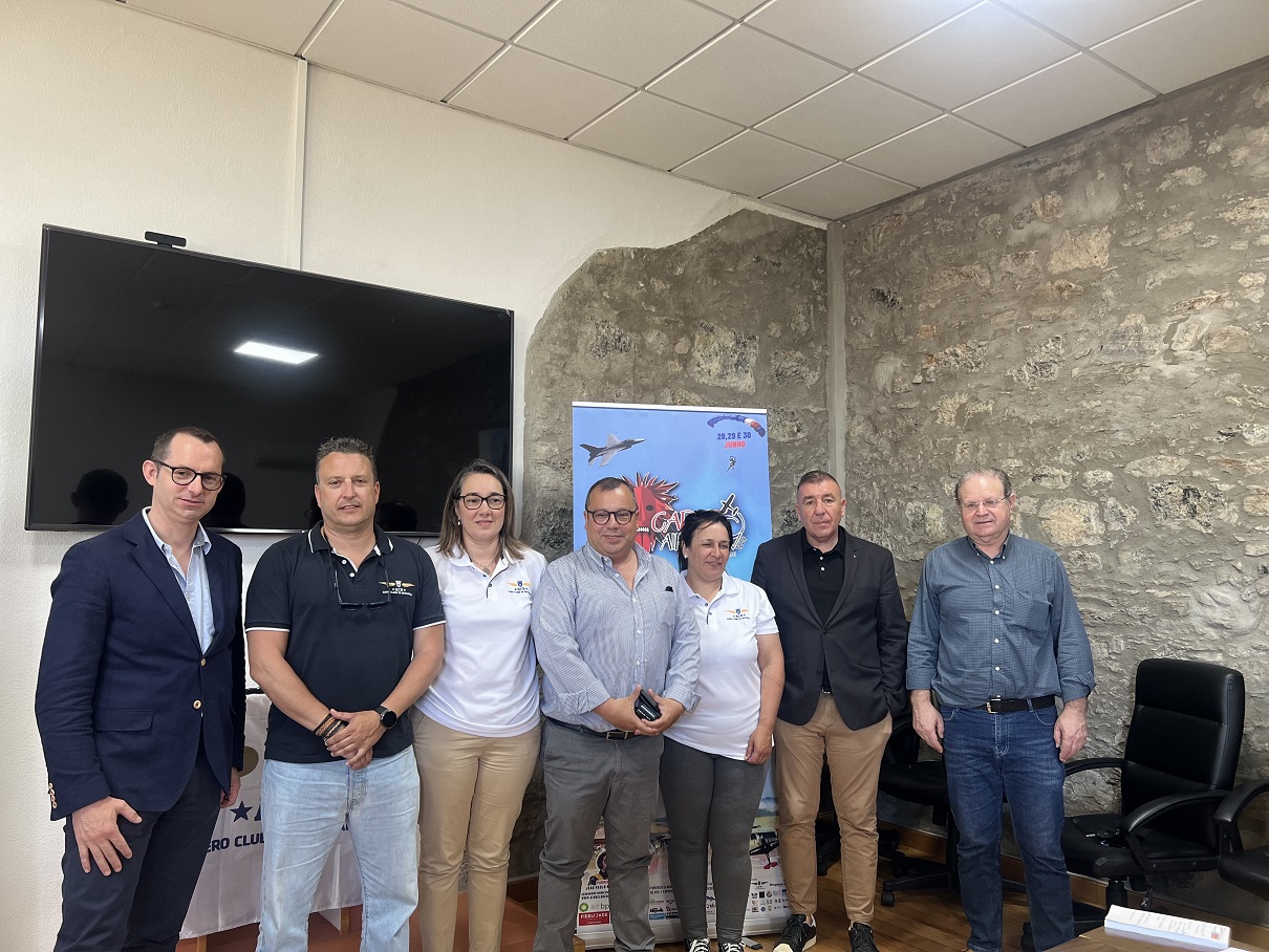 Careto Air Show traz a Bragança todos os pilotos acrobáticos portugueses