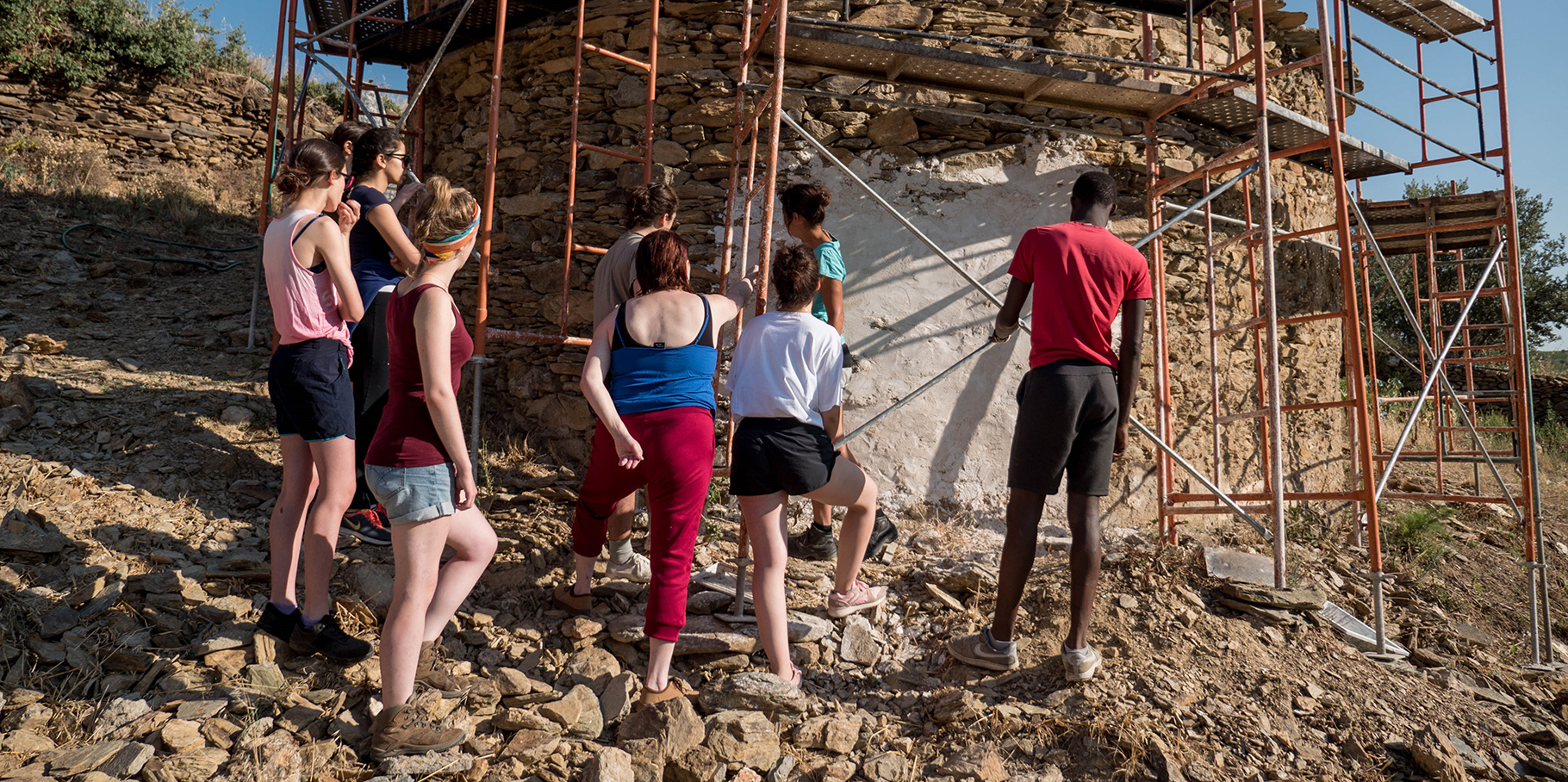 Jovens voluntários internacionais vão requalificar património na região e dinamizar aldeias