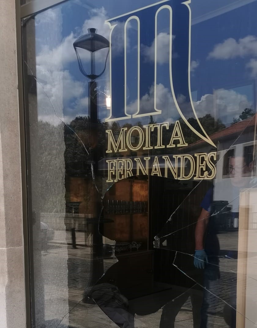 Tentativa de assalto a loja de antiguidades de Bragança