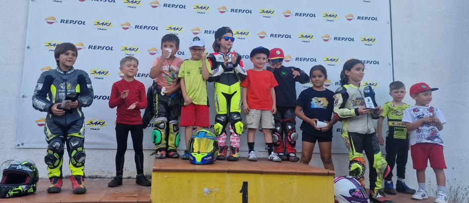 Motociclismo: Sofia Almeida bate recorde da volta mais rápida nacional em Minimotos no Kartódromo de Santo André