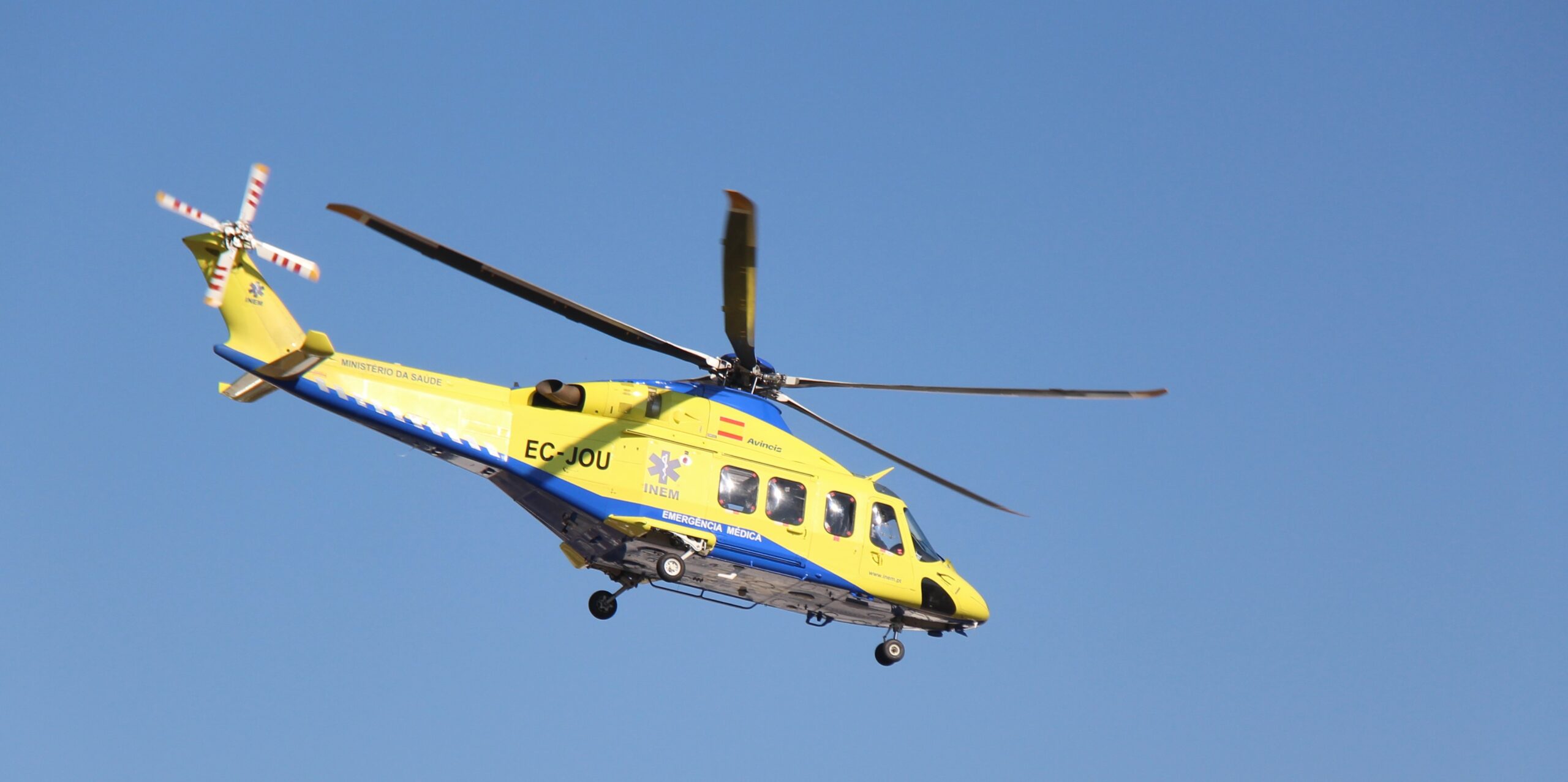 Helicóptero do INEM regressa à região na segunda-feira